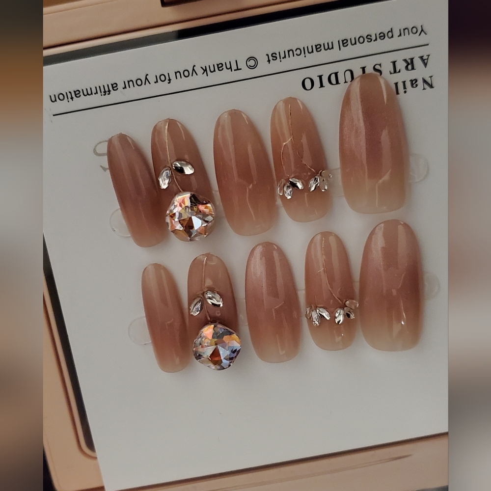 Press On Nails With Glue